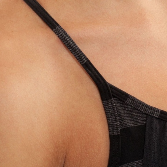 LULULEMON No Limit Tank - Black / Black Black Micro Macro Stripe - Picture 3 of 11